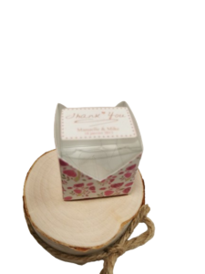 Boîte Alizée rose à l’intérieur transparent