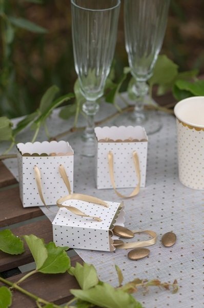 Petit sac passe partout blanc et or 