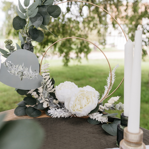 Double Cercle sur Socle en Métal Rose Gold
