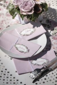 étiquettes marque-places bucoliques avec ruban satin par 6