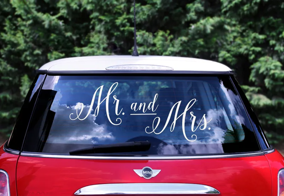 Autocollants pour voiture de mariage “Mr. and Mrs.”