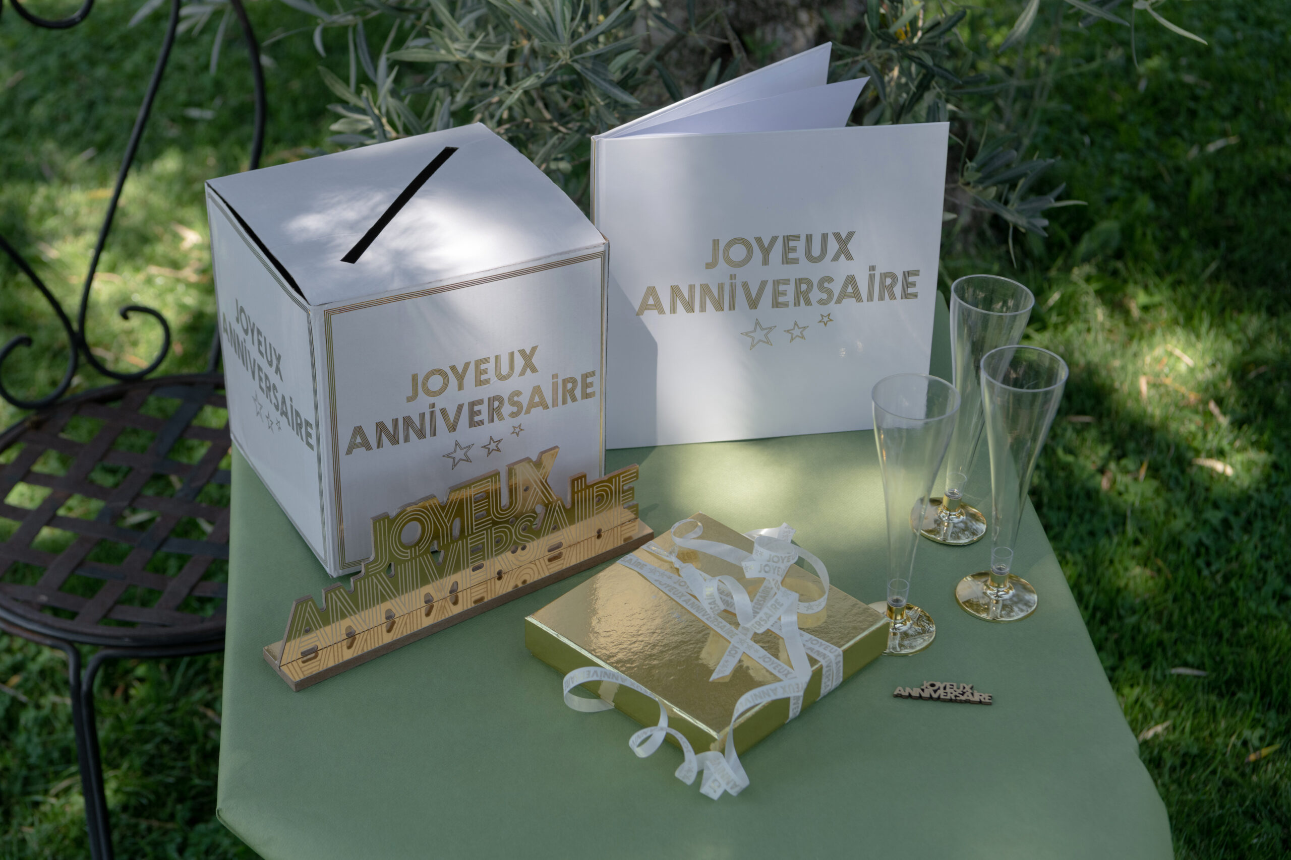 Tirelire Star d’un Jour or Joyeux Anniversaire 20cm