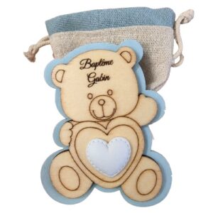 Gravure laser ourson bois avec pochon lin 8x6,5cm