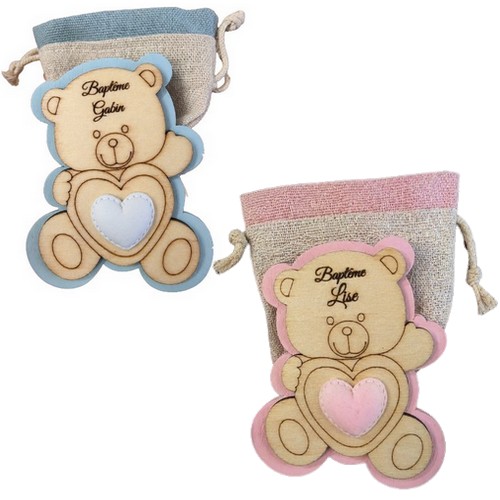 Gravure laser ourson bois avec pochon lin 8x6,5cm